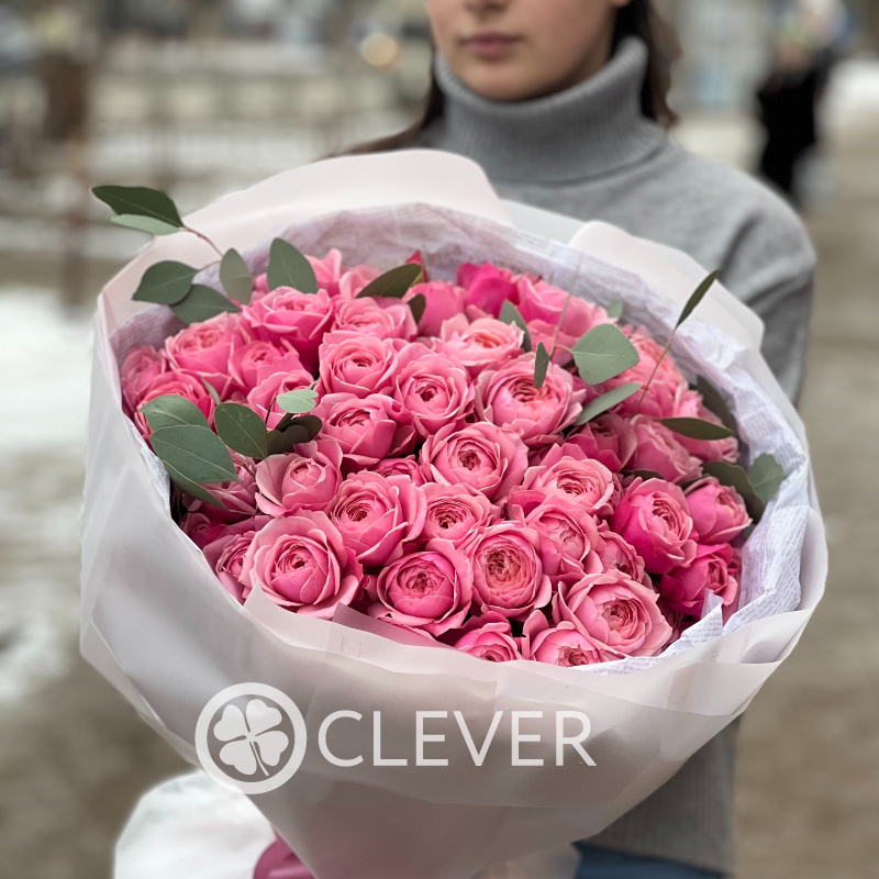 Букет из кустовой пионовидной розы 15 4